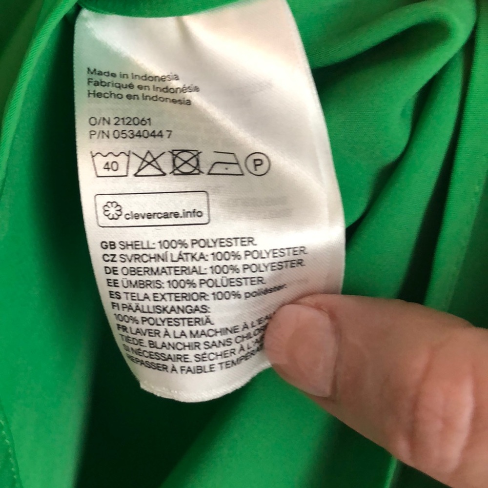Green button down top - Picture 5 of 5